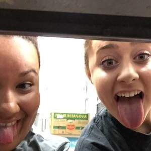 Meet your Posher, Daniela