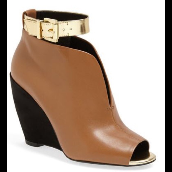 KENNETH COLE NEW YORK Broome Wedge Booties