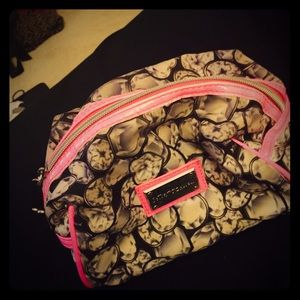 Cosmetic bag🎀Betsey