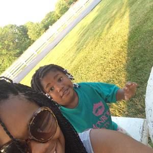 Meet your Posher, Ciara