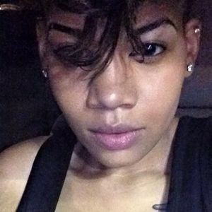 Meet your Posher, Khadija