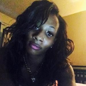 Meet your Posher, Iesha