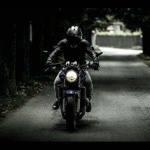 Meet your Posher, Flora