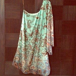 😍Yahada turquoise one sleeved dress.