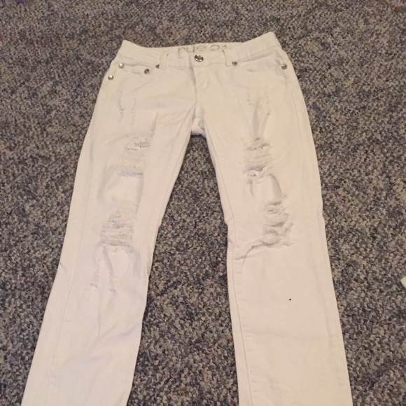 Never worn Rue 21 skinny jeans