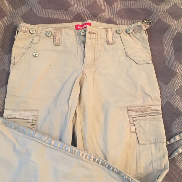 Khaki pants