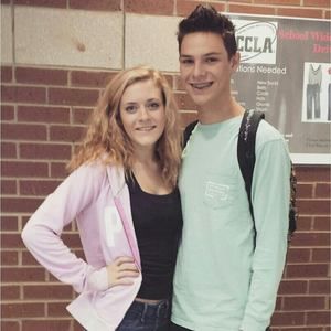 Meet your Posher, Devin