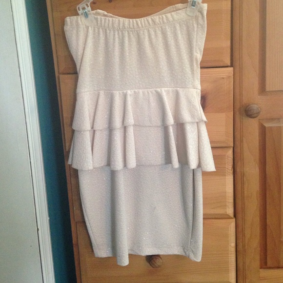 Party dress - Picture 4 of 4