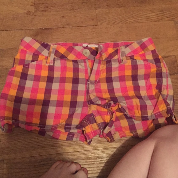 Checker shorts