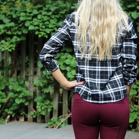 SOLD 🆕 Wine Stretch Skinnies *Last Item* - Picture 3 of 4