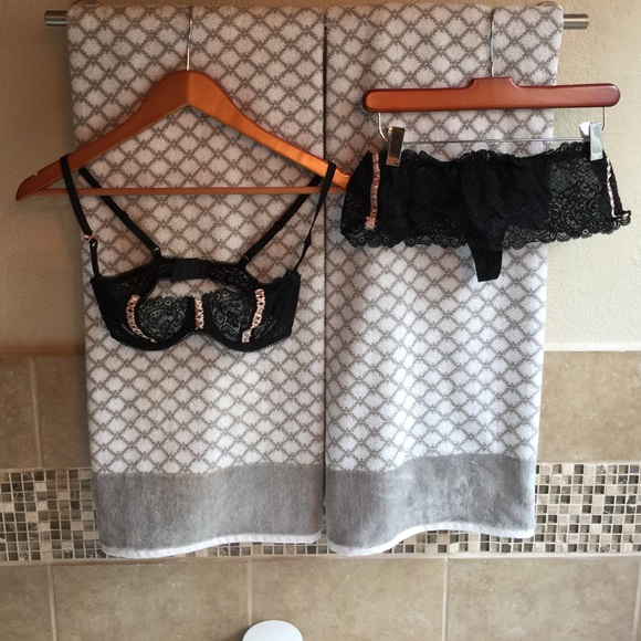 Carol Maloney set