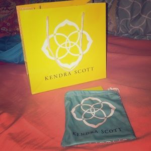 Kendra Scott pouch and bag!!!!