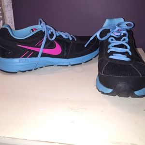 Nike Air Reslon sneakers.