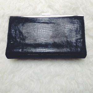 Bebe Clutch