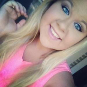 Meet your Posher, Evelyn