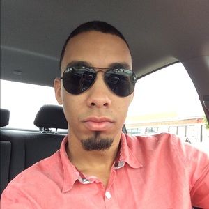 Meet your Posher, Jean