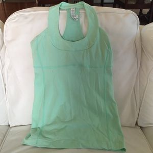 Lululemon razorback tank size 6- perfect for yoga!