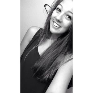 Meet your Posher, Laurine