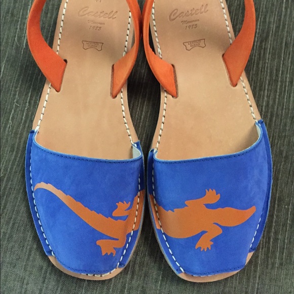 Gator sandals. NWOT