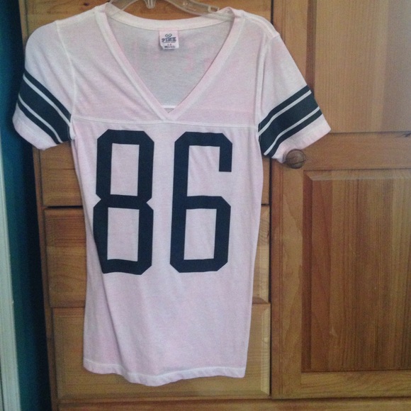 VS Pink tshirt