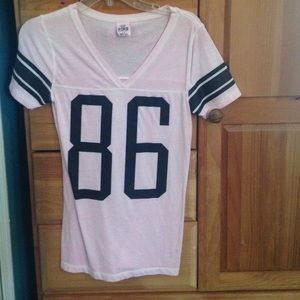 VS Pink tshirt