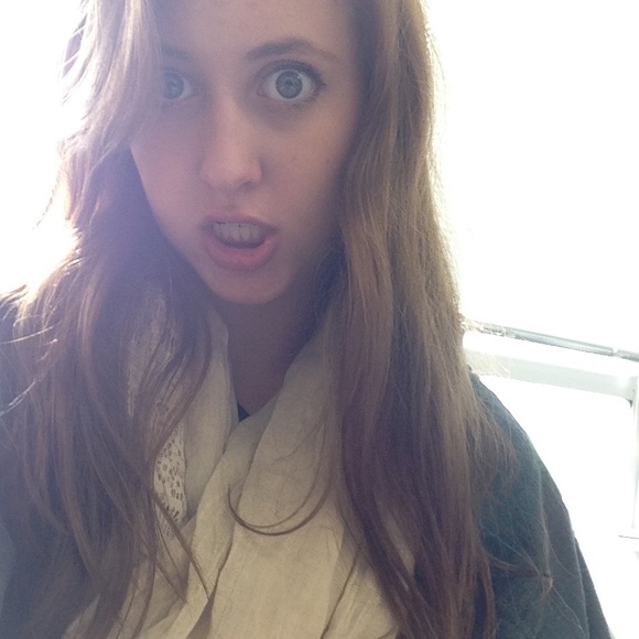 Meet your Posher, Brianna - Picture 2 of 4