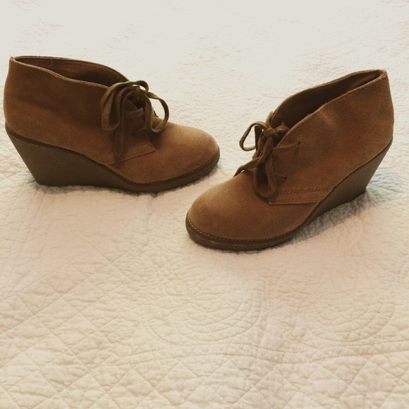 ALDO Shoes - Aldo Tan Suede Wedge Booties size 38