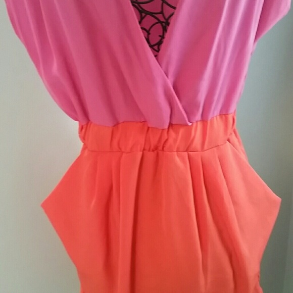 Color Block Dress - Picture 2 of 3