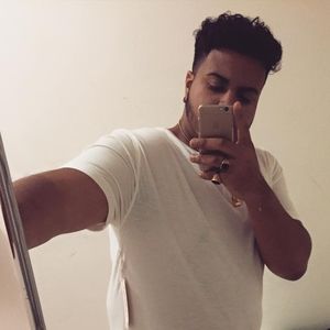 Meet your Posher, Emmanuel