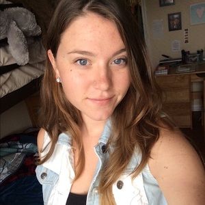 Meet your Posher, Melissa