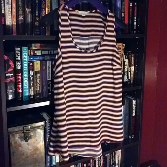 Pleione SleevelessTop