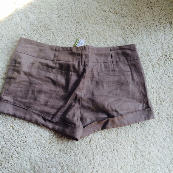 Shorts - Picture 3 of 3