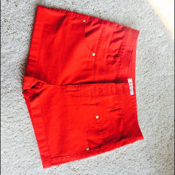 Shorts - Picture 2 of 3
