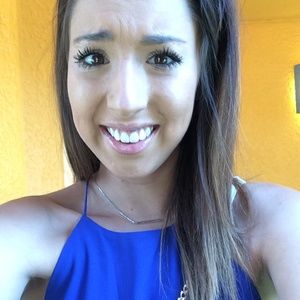 Meet your Posher, Kara