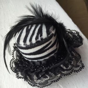 Great Gatsby hair piece; 1920s glam look!