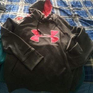 Under armour sweatshirt