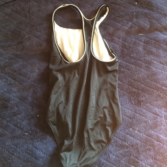 Girls speedo - Picture 3 of 4