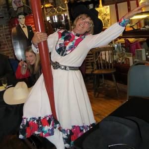 Meet your Posher, Luanne