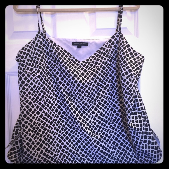 Spaghetti strap fitted blouse