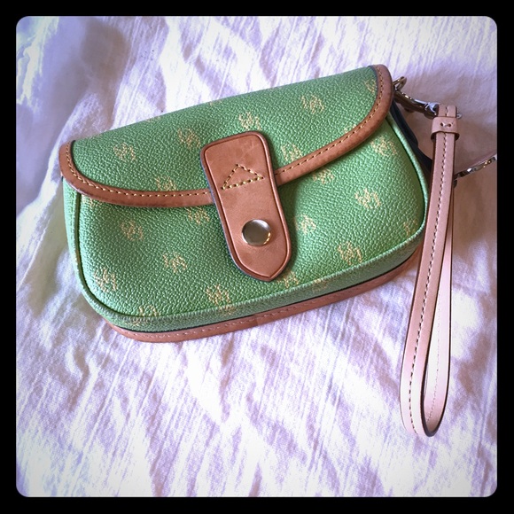 Dooney&Bourke wristlet