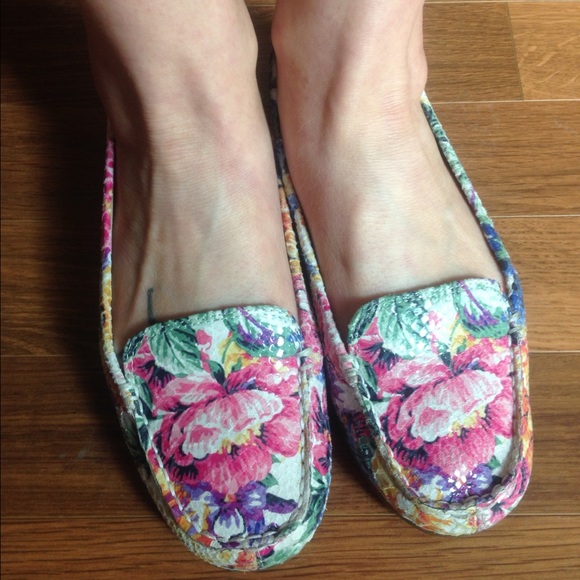 AEROSOLES | Diane Floral Loafer - Picture 4 of 4