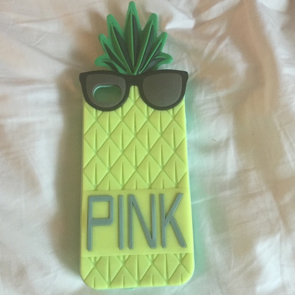 PINK Victoria's Secret Accessories - Pink iPhone 4 case Pineapple