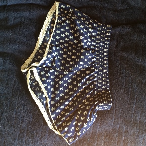 Forever 21 printed shorts - Picture 1 of 4