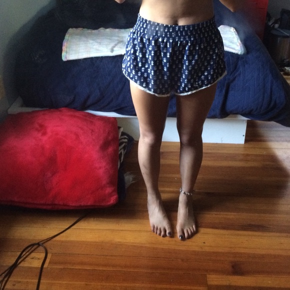 Forever 21 printed shorts - Picture 4 of 4