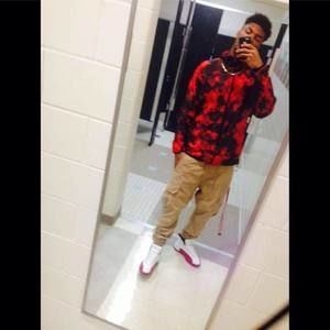 Meet your Posher, Taj