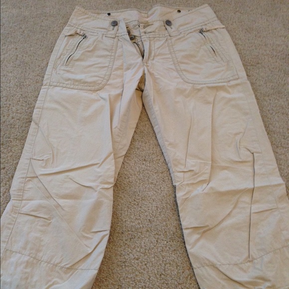 American Eagle Khaki Capris - Picture 2 of 2