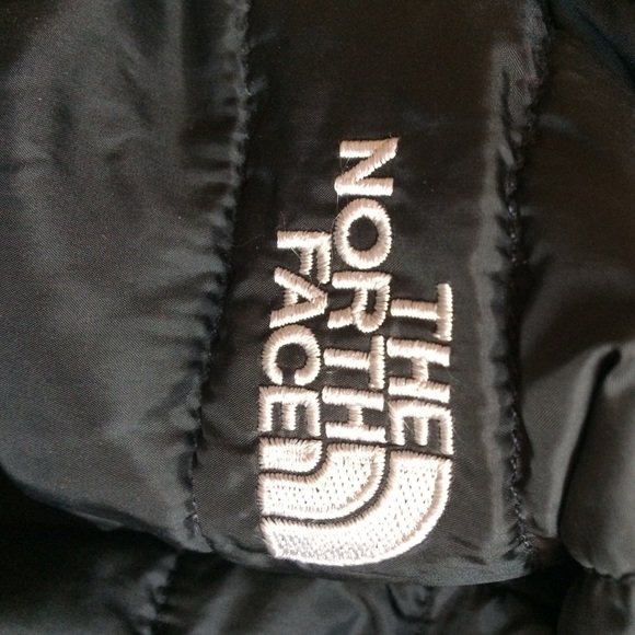 Black north face - Picture 3 of 3