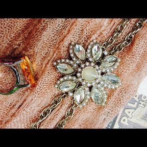 Anne Taylor Flower Bracelet