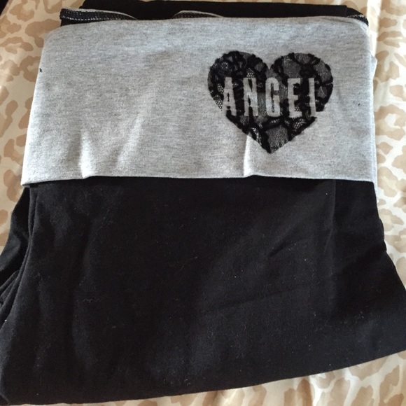 NEVER WORN Victoria's Secret Legging Style Yogas