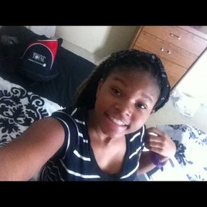 Meet your Posher, Sandra